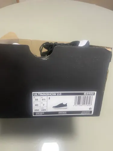 Tênis Adidas TAM 38 novo na caixa