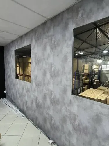 cimento queimado resinado em parede por m2 mão de obra aparti de 5m2 
