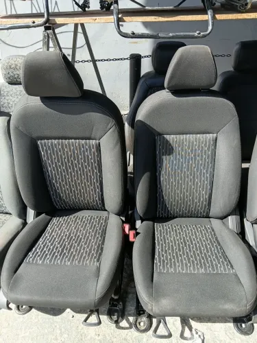 Par de bancos dianteiros Ford Ka