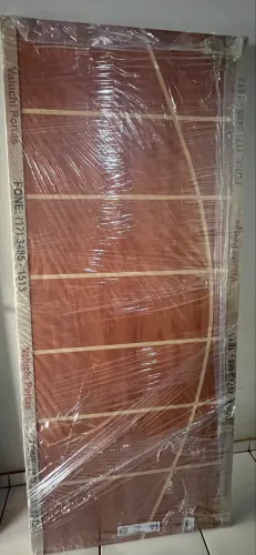Vendo Porta NOVA
