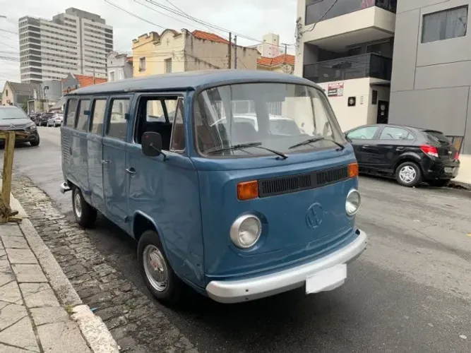 Volkswagen Kombi Standard/ Luxo/ Serie Prata 1986