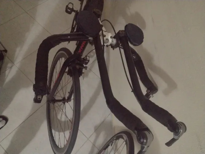 Guidão bullhorn + aerobar 