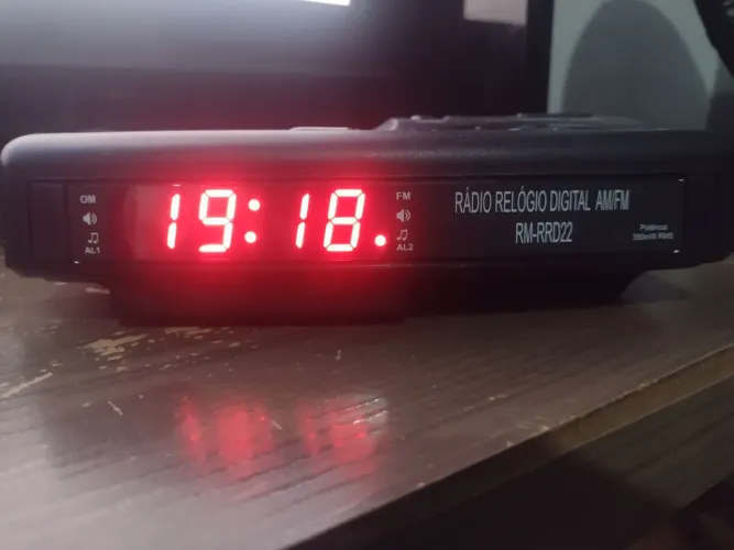 Rádio relógio motobras rm-rrd22 