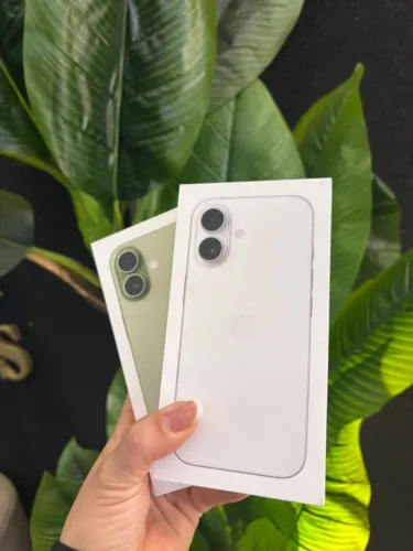 IPHONE 17 256GB Branco/Verde LACRADO CAPA E PELICULA DE BRINDE 