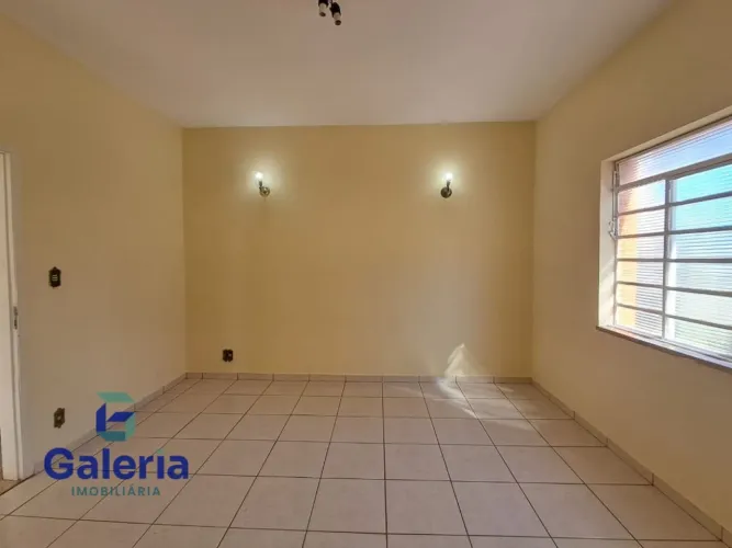 Apartamento com 3 quartos para alugar 120m² - Centro