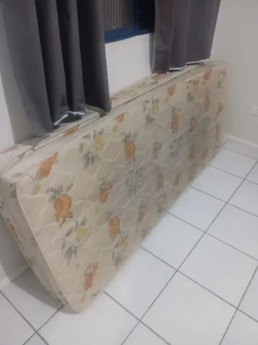 Colchões não muito usados, 80 os dois