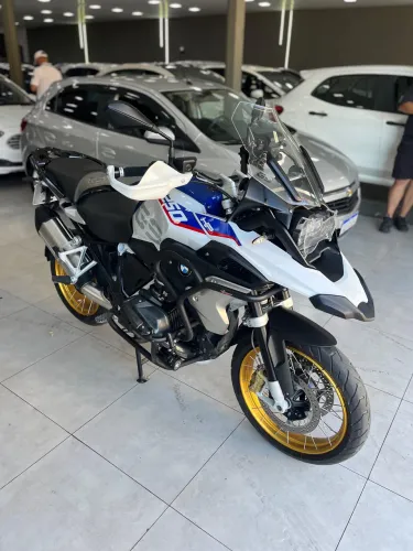 R 1250 Hp