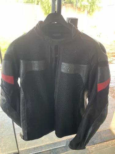 Jaqueta DAINESE tamanho 52