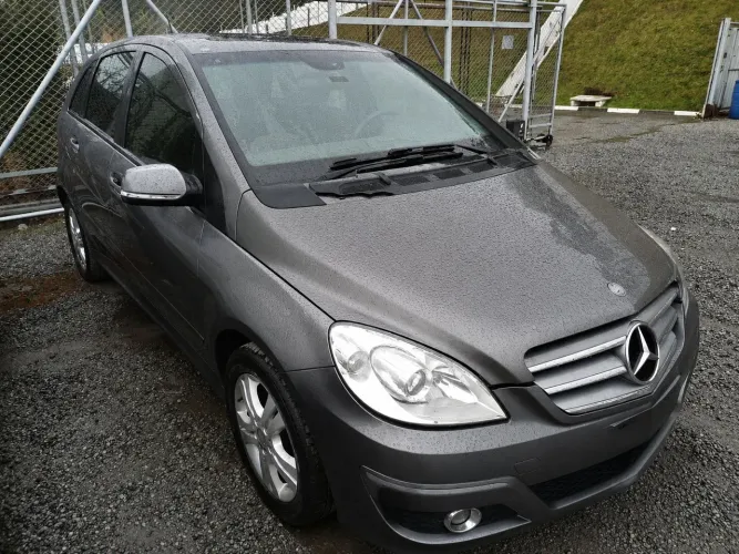 Mercedes-Benz Classe B 180 1.7 116cv Aut. 2011
