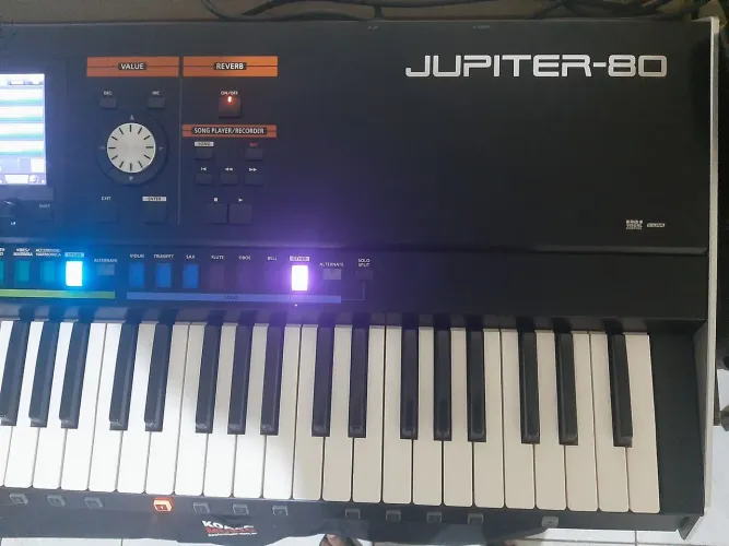 Roland Júpiter 80