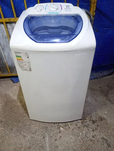 Máquina de lavar Electrolux 8 kg.