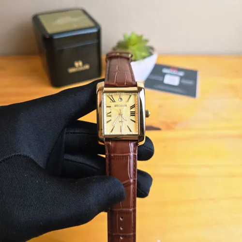 Relógio Seculus Tank quadrado dourado 