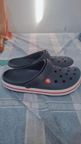 Vendo Sandália Crocs número 40