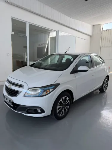 Chevrolet Onix Hatch LTZ 1.4 8V Flex Power Mec. 4P 2014