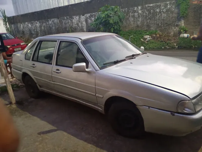 Volkswagen Santana CLI /CL /C 1.8/2.0 /SU 2.0 2p/4p (álcool) 1995