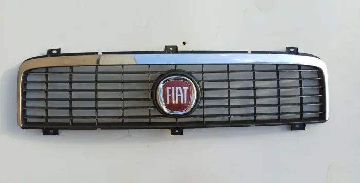 Grade fiat palio siena strada   2010 original 