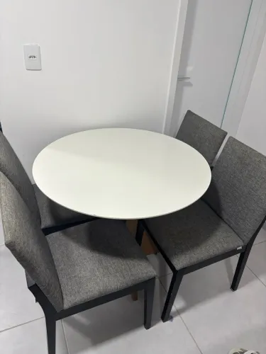 Mesa 4 lugares redonda