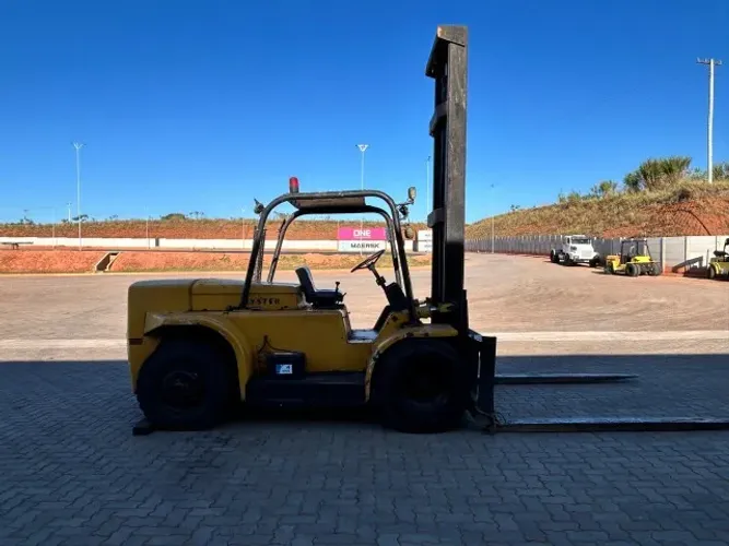 EMPILHADEIRA HYSTER