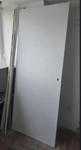 Porta a correr com fechadura