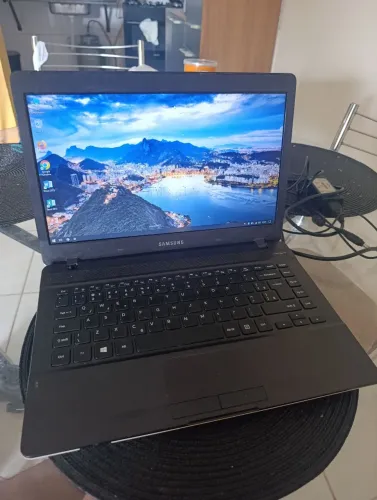 Notebook Samsung i3 Em Boas Condições