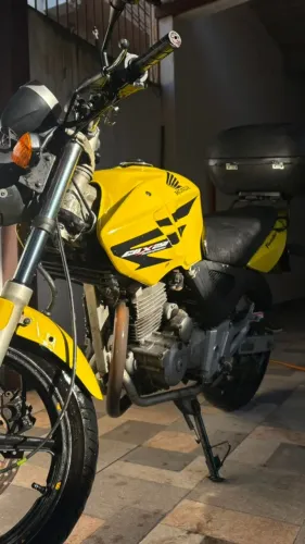 CB TWISTER 250cc AMARELA 2008