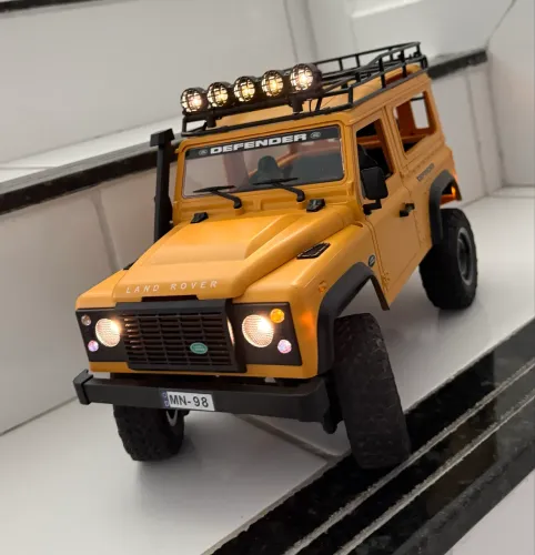 Carro de controle remoto 4x4