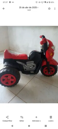 Moto elétrica infantil 