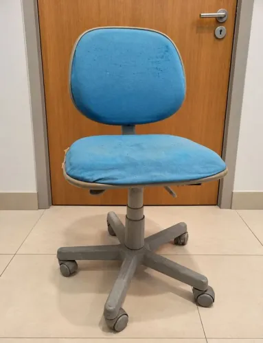 Cadeira de escritório giratória azul
