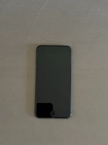 iPhone 8 Plus