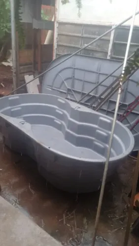 Vendo essa caixa d'água 