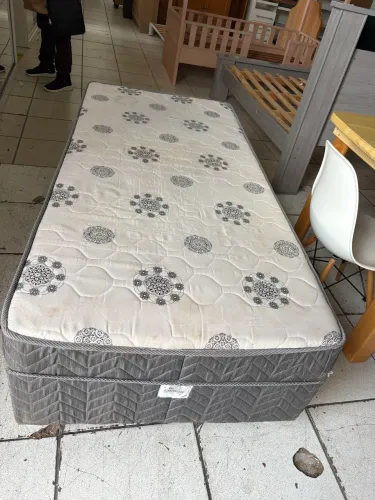Cama de solteiro