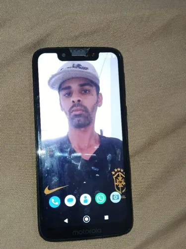 Moto G7 play