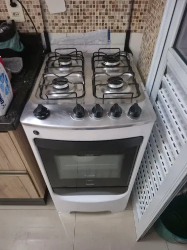 FOGÃO EM ÓTIMO ESTADO, FUNCIONANDO PERFEITAMENTE