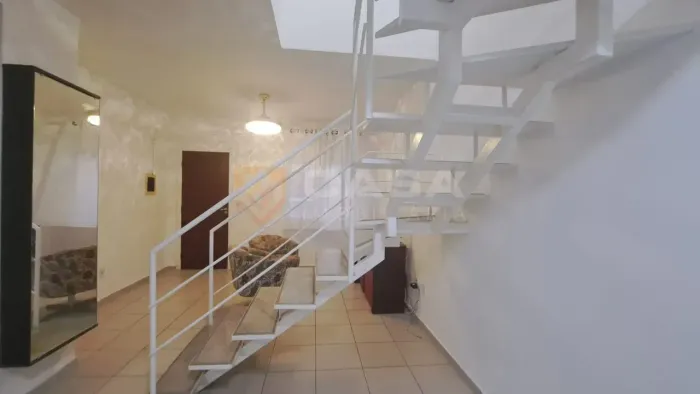 Duplex de 90m² com Aquecimento Solar e Vaga Coberta em Planície da Serra
