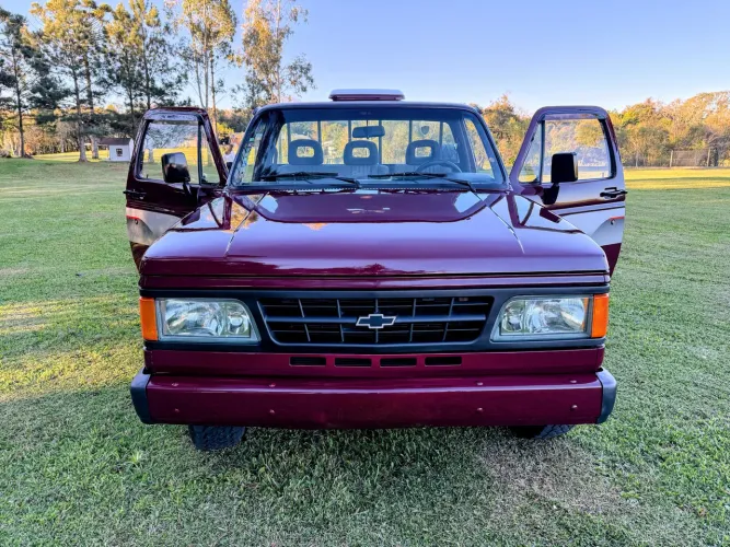 Chevrolet D-20 S / Luxe 3.9/4.0 Diesel 1995