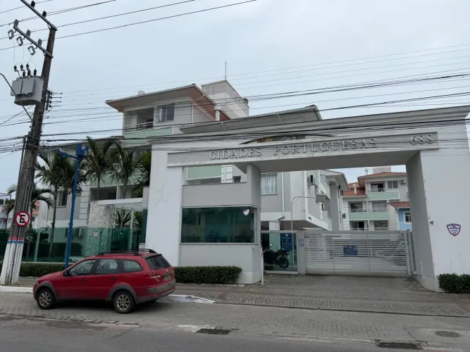 Apto 100% mobiliado com 2 dormitórios sendo 1 suíte com split, cama e armário embutido, bw