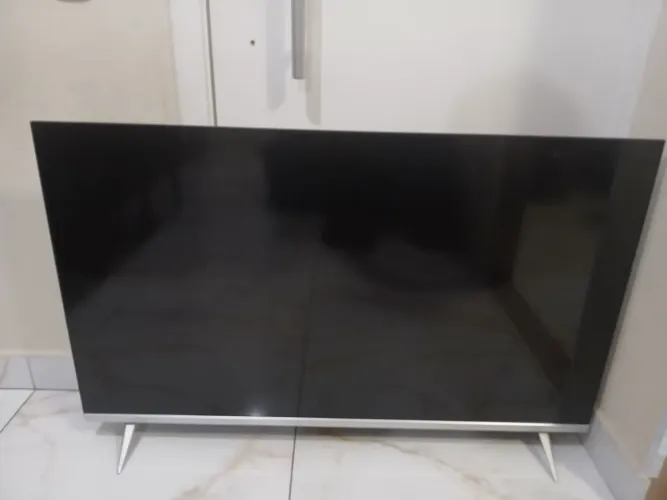 TV PHILIPS, 50 polegada ( para retirar peças)
