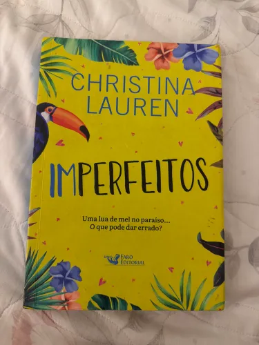 Livro Imperfeifos Christina Lauren