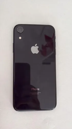 IPHONE XR PRETO 64 GB