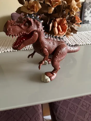 Dinossauro a Pilha! Tamanho 30x32