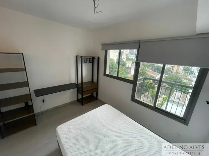 Vendo Studio no Paraiso com 22 mts, semi mobiliado