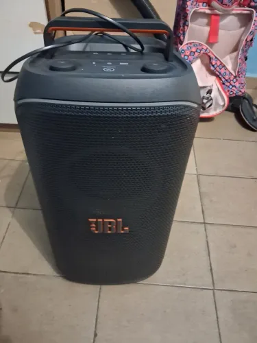 Caixa de som JBL 120