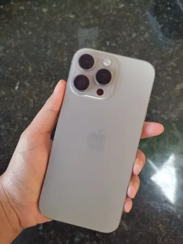 iPhone 16 pro max 256gb semi novo prata