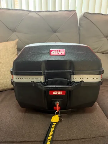 Vendo baú bauleto de moto, GIVI 27 litros