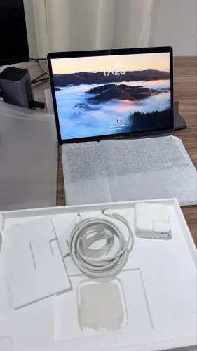MacBook Air M1 em estado de NOVO