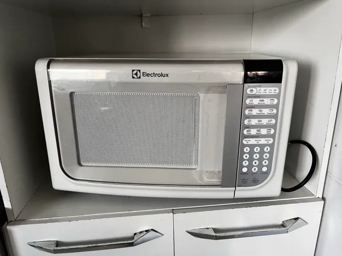 Microondas Electrolux 31 lts