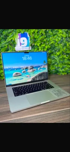 MacBook Pro 16GB 512GB Silver