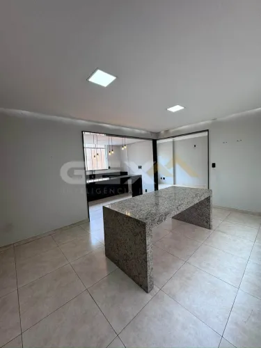 Apartamento à Venda com 03 Quartos no Centro de Divinópolis MG.