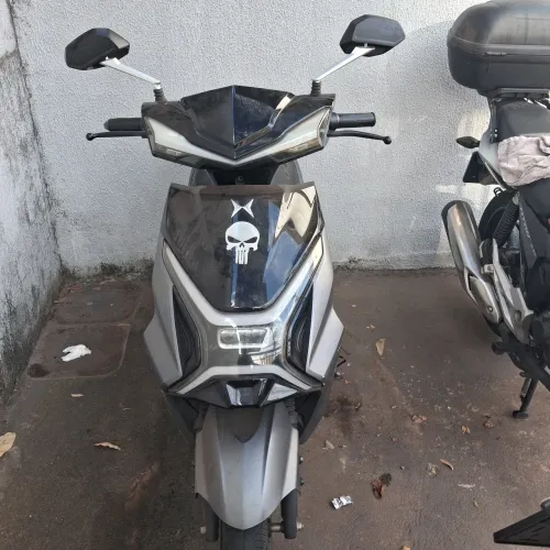 Scooter elétrica shineray se1