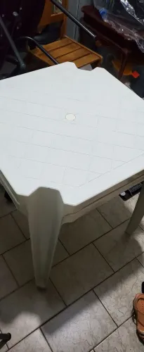 Mesas de plástico branca semi novas